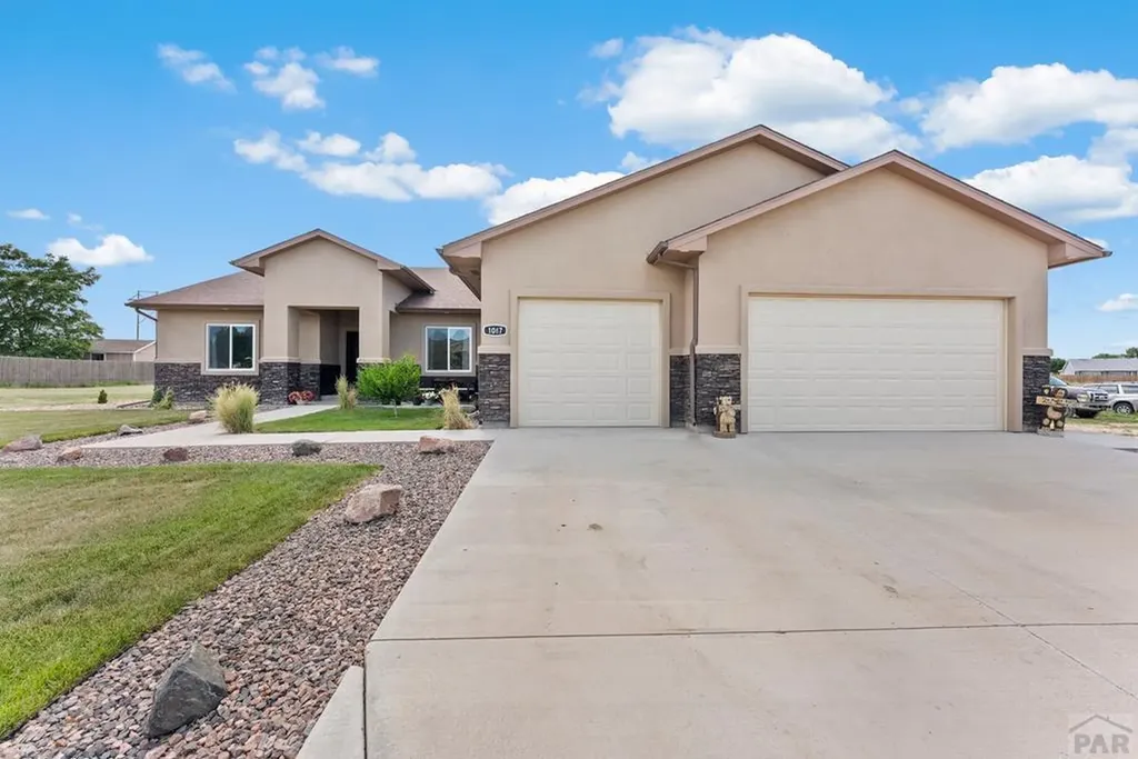 1087 S Greenway Drive Pueblo West CO 81007