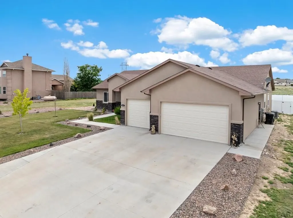 1087 S Greenway Drive Pueblo West CO 81007