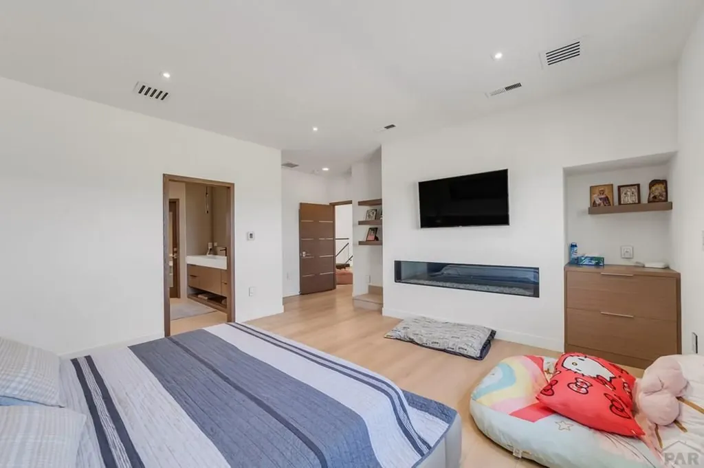 5805 Sawyer Ridge Drive Pueblo CO 81008