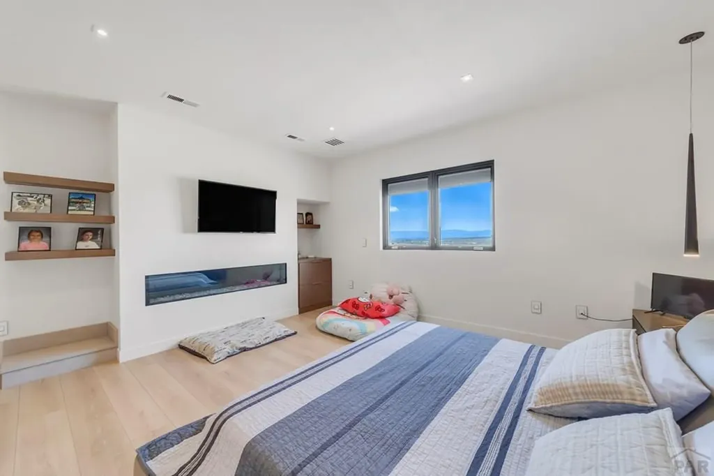 5805 Sawyer Ridge Drive Pueblo CO 81008