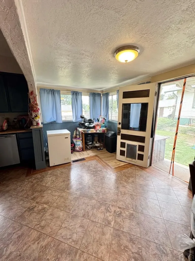 318 W 10th Street La Junta CO 81050