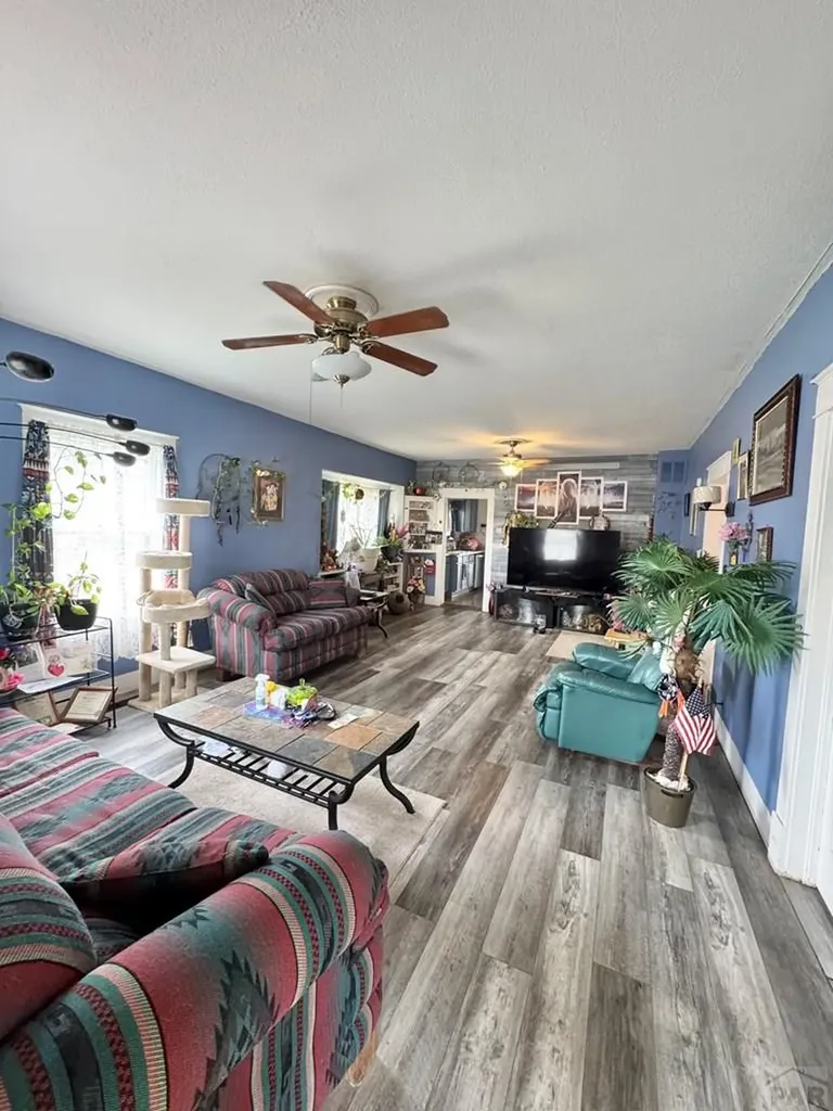 318 W 10th Street La Junta CO 81050