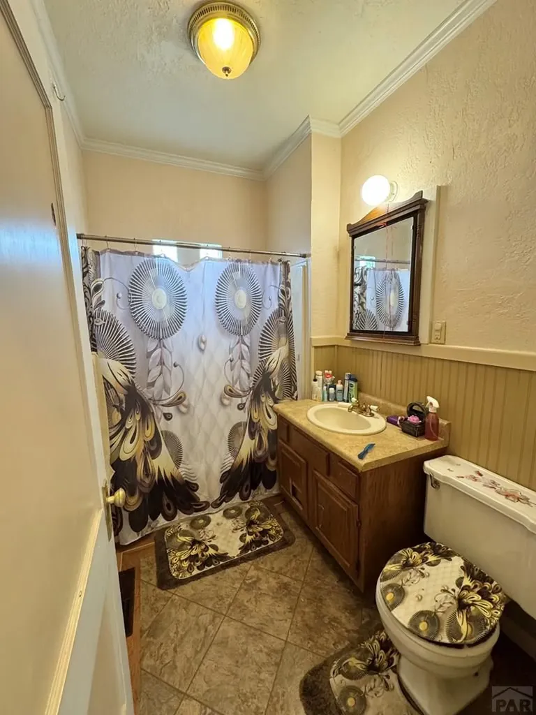 318 W 10th Street La Junta CO 81050