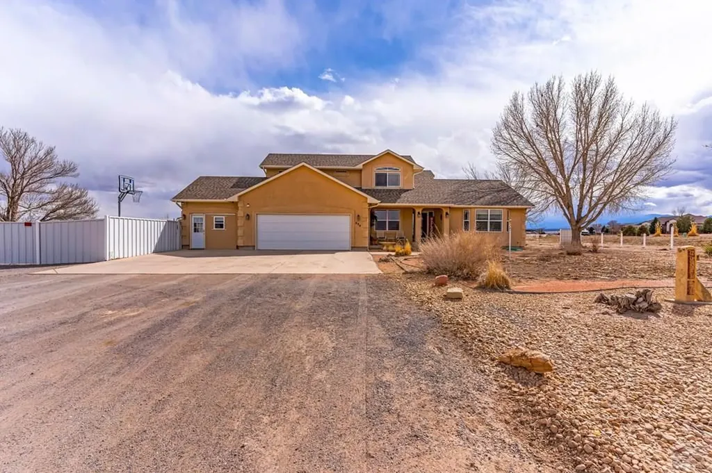 894 W Garcia Court Pueblo West CO 81007
