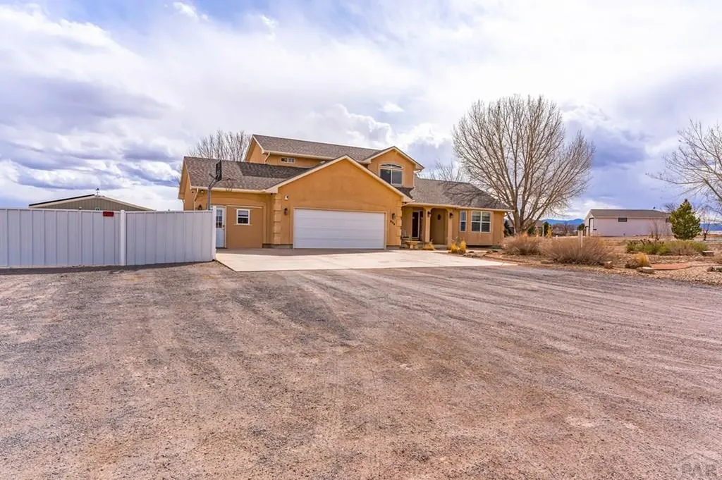 894 W Garcia Court Pueblo West CO 81007