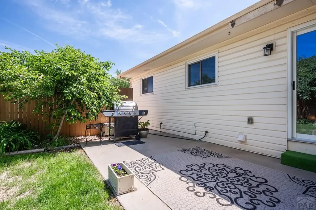 1 Mayweed Court Pueblo CO 81001