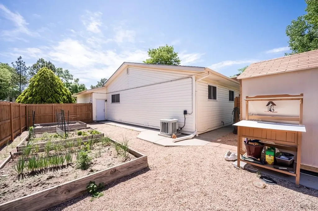 1 Mayweed Court Pueblo CO 81001