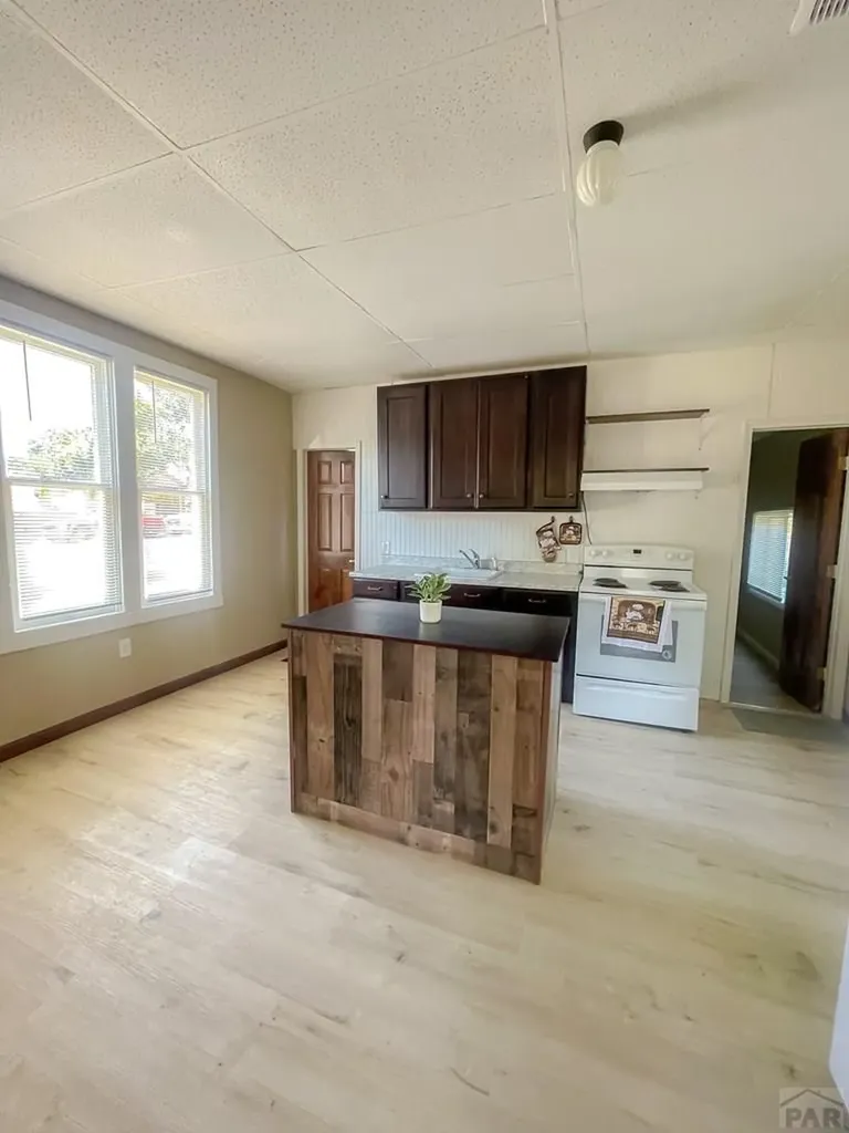 324 Lewis Avenue La Junta CO 81050