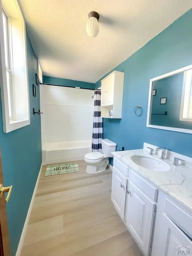 324 Lewis Avenue La Junta CO 81050