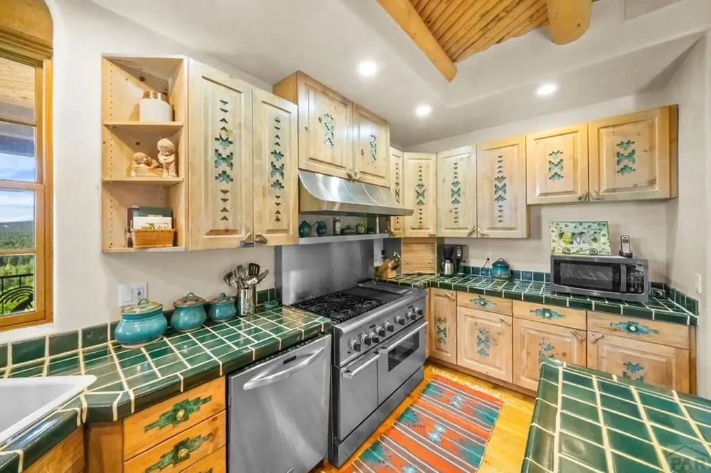 8221 Cuerna Verde Road Rye CO 81069