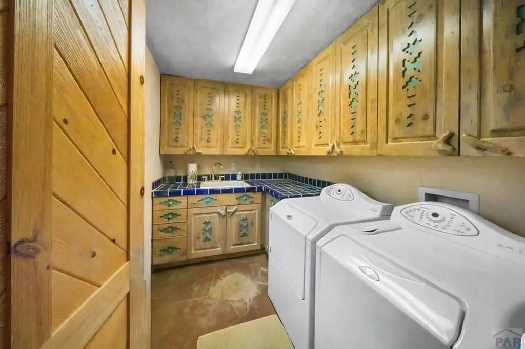 8221 Cuerna Verde Road Rye CO 81069