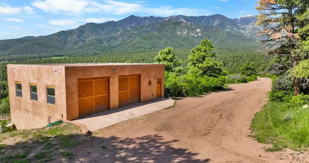 8221 Cuerna Verde Road Rye CO 81069