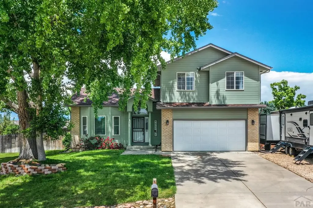 523 W Hook Drive Pueblo West CO 81007