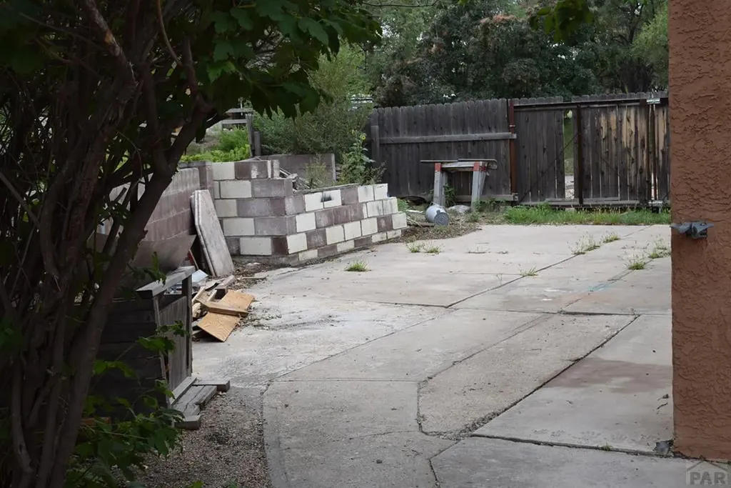 3 Twilight Lane Pueblo CO 81005