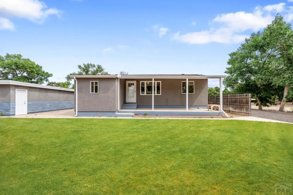 945 29th Lane Pueblo CO 81006