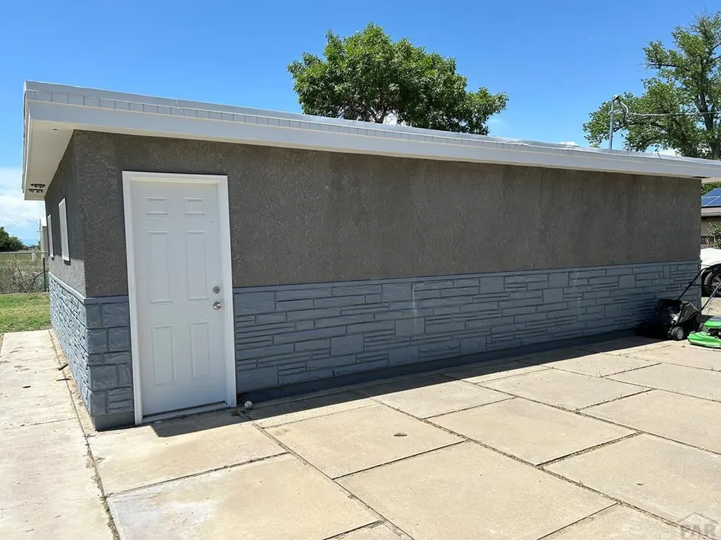 945 29th Lane Pueblo CO 81006