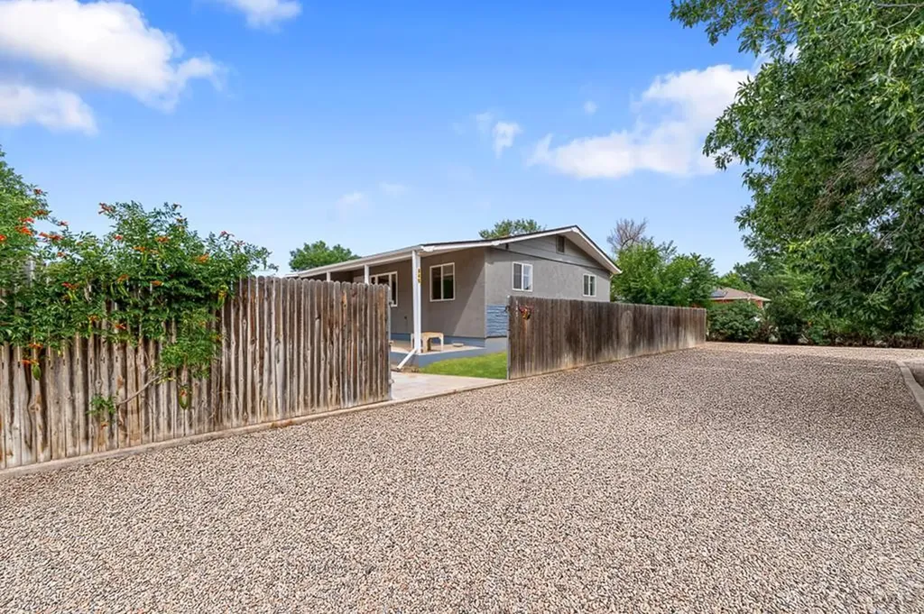 945 29th Lane Pueblo CO 81006