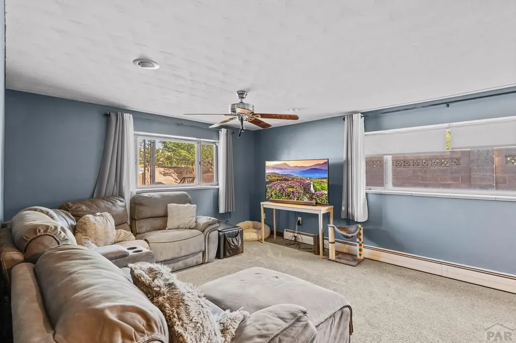 36 Loyola Lane Pueblo CO 81005