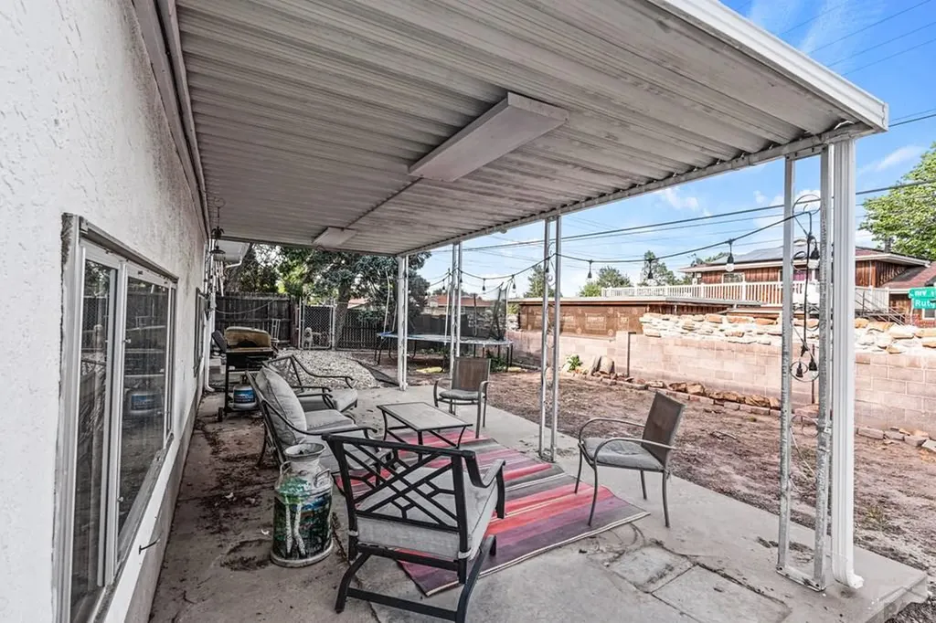 36 Loyola Lane Pueblo CO 81005