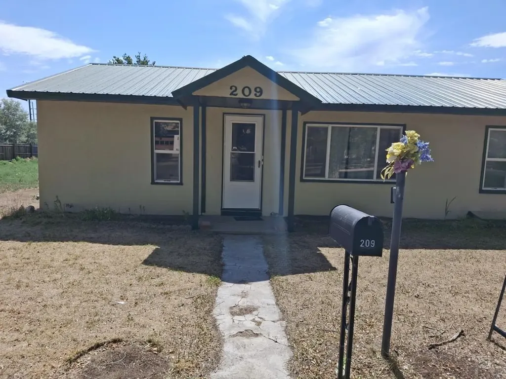 209 5th Street Fowler CO 81039