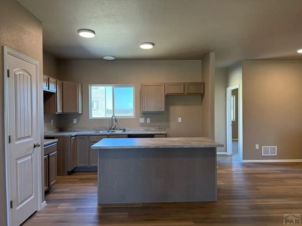 2305 Starboard Lane Pueblo CO 81008