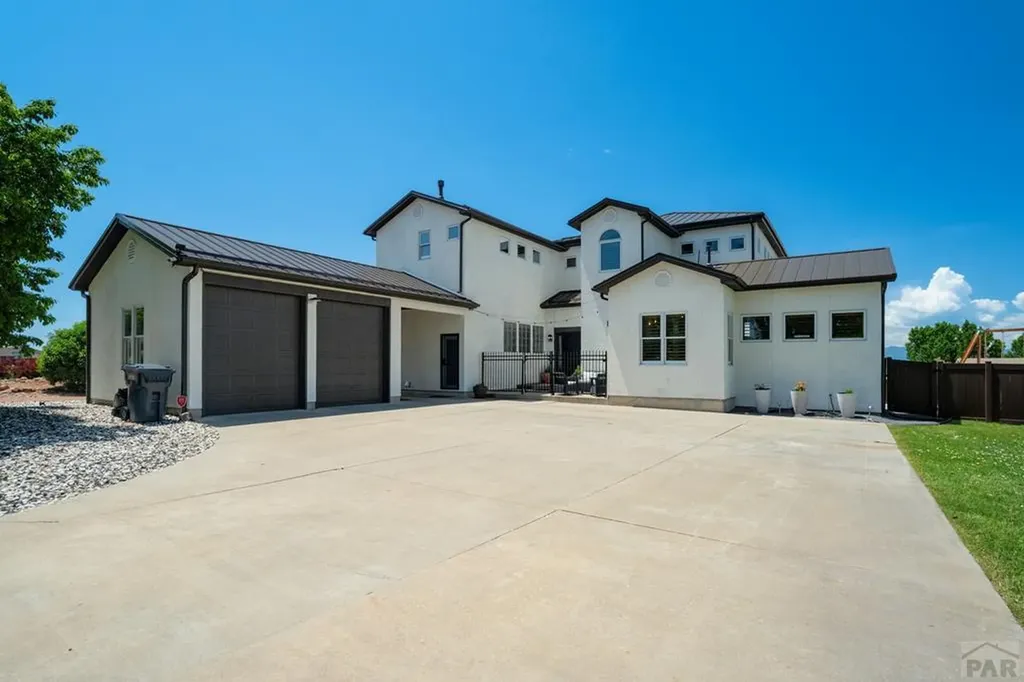 489 S Pin High Drive Pueblo West CO 81007