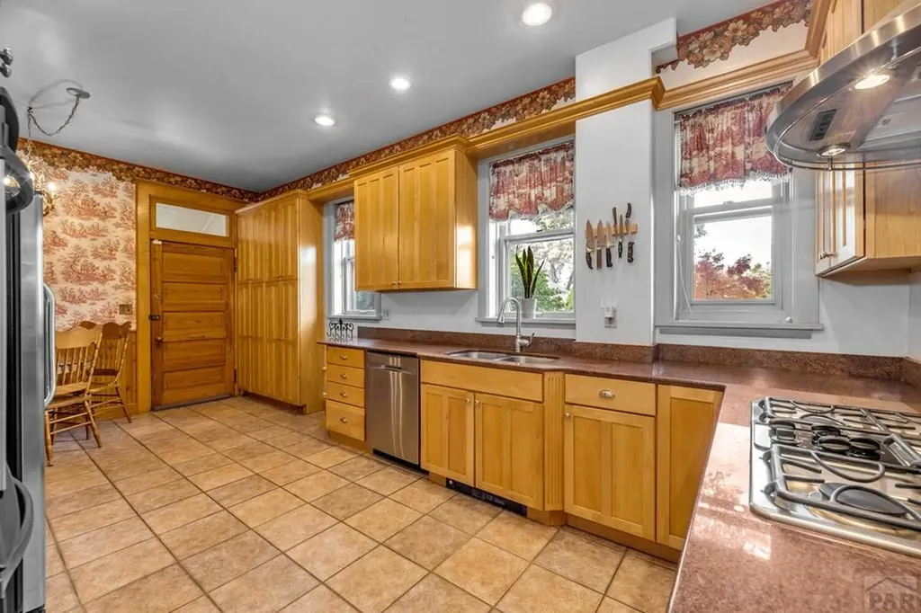 326 W Pitkin Avenue Pueblo CO 81004