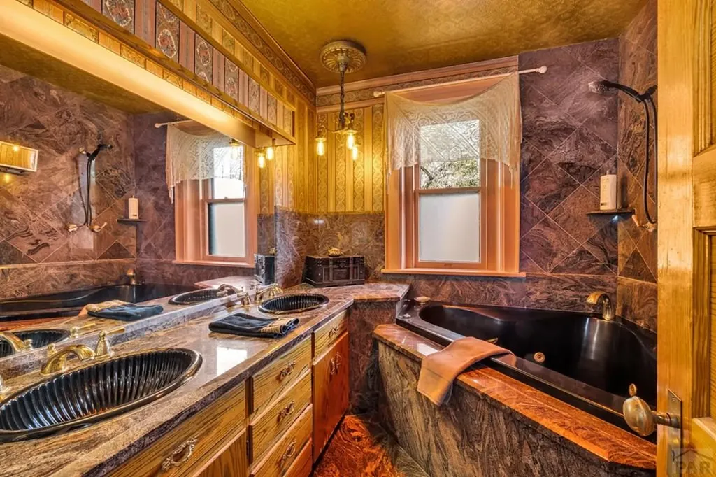 326 W Pitkin Avenue Pueblo CO 81004