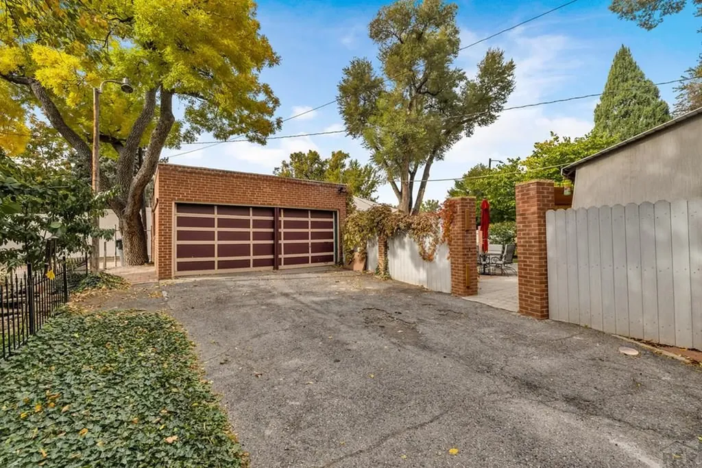 326 W Pitkin Avenue Pueblo CO 81004