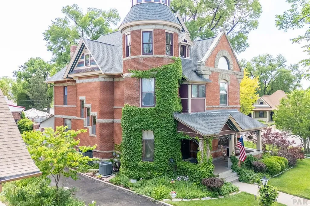 326 W Pitkin Avenue Pueblo CO 81004