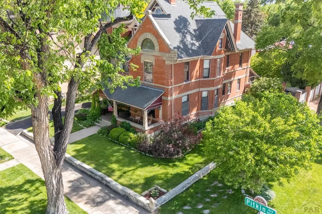 326 W Pitkin Avenue Pueblo CO 81004