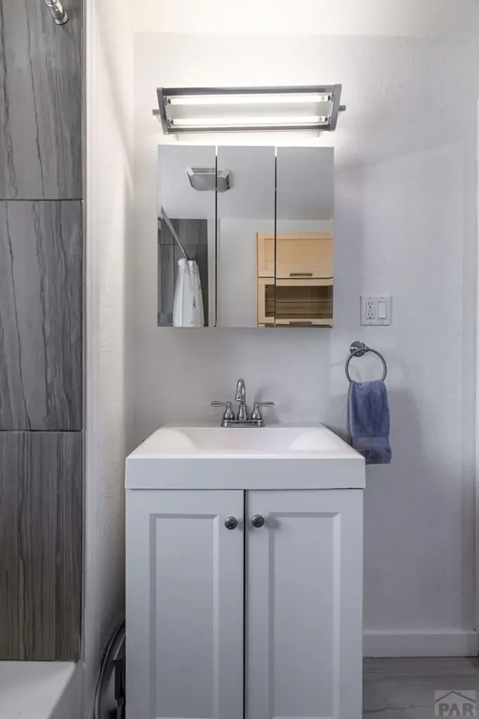 1611 Englewood Drive Pueblo CO 81005