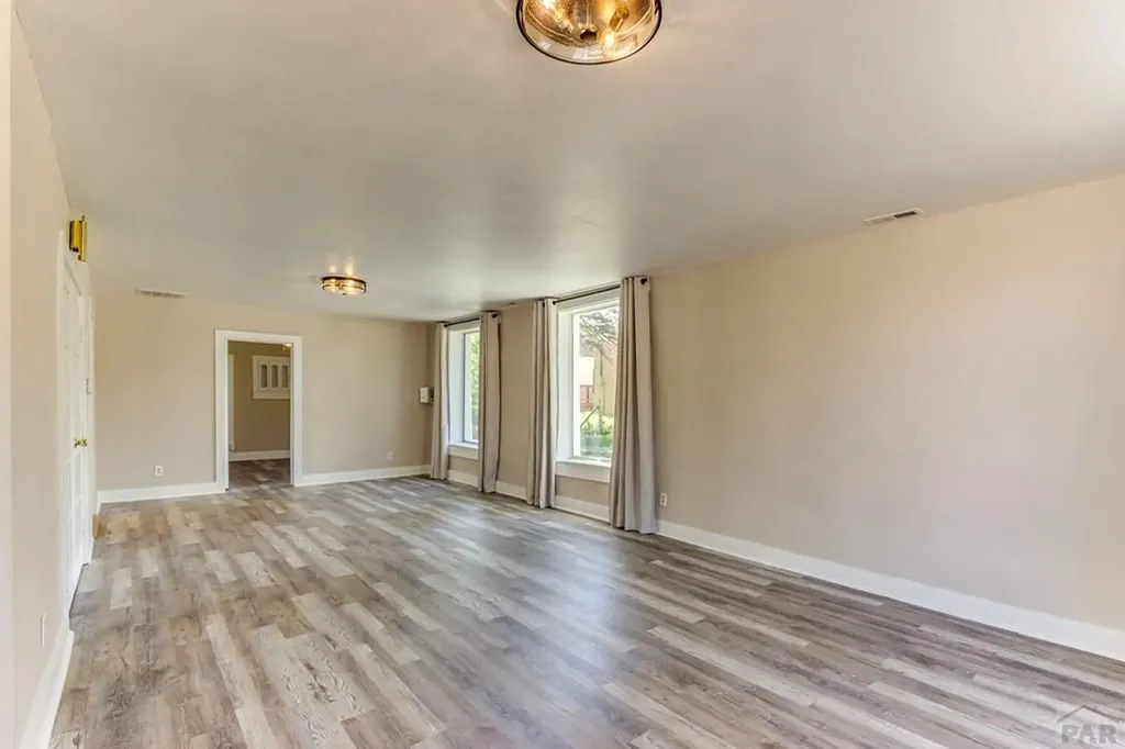 319 S Main Street La Veta CO 81055