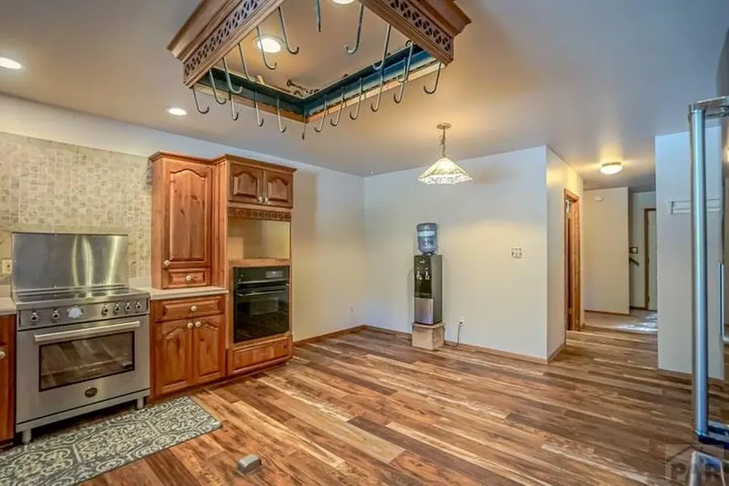 5207 North Creek Road Beulah CO 81023