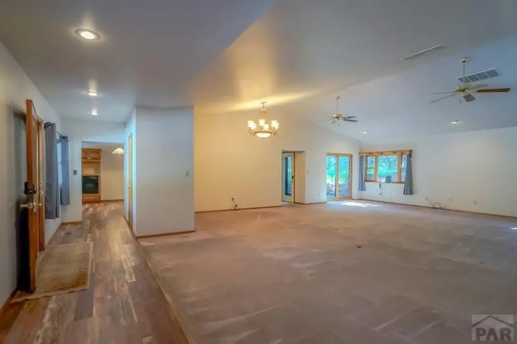 5207 North Creek Road Beulah CO 81023