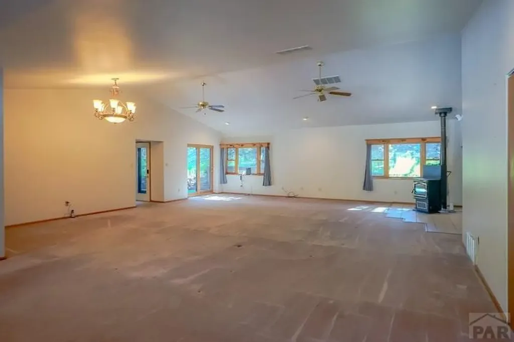 5207 North Creek Road Beulah CO 81023