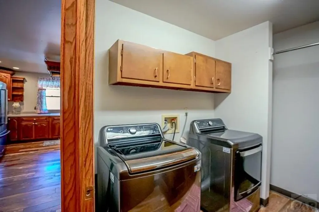 5207 North Creek Road Beulah CO 81023