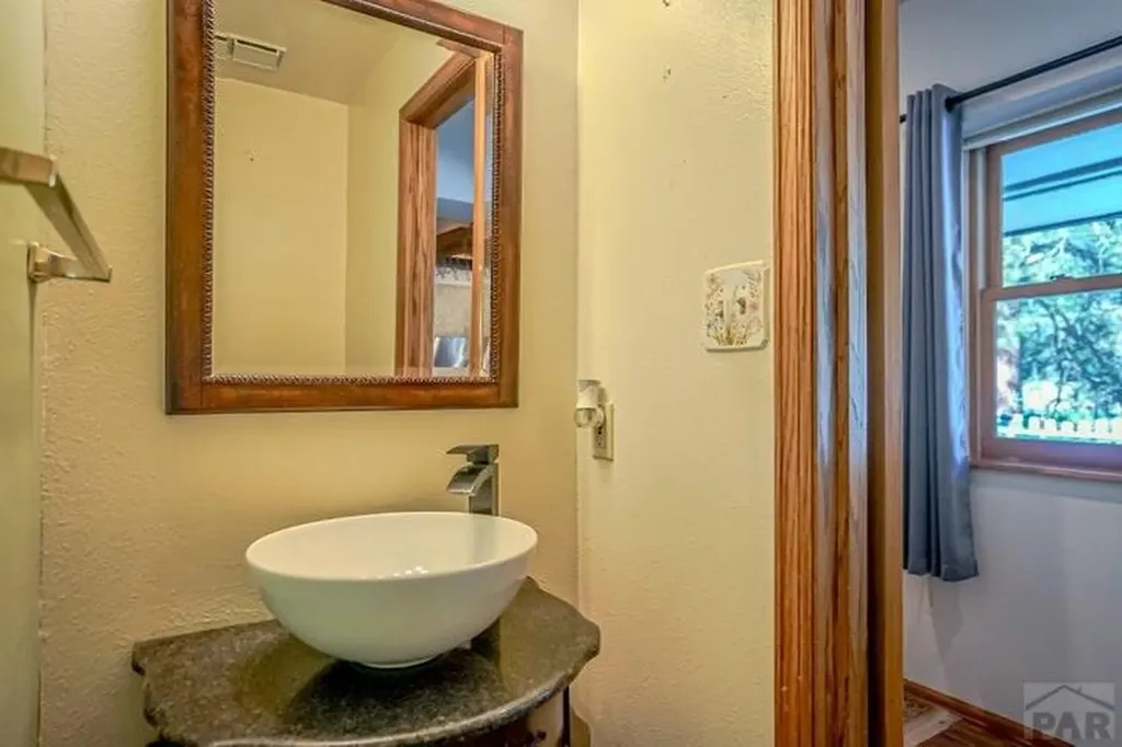 5207 North Creek Road Beulah CO 81023