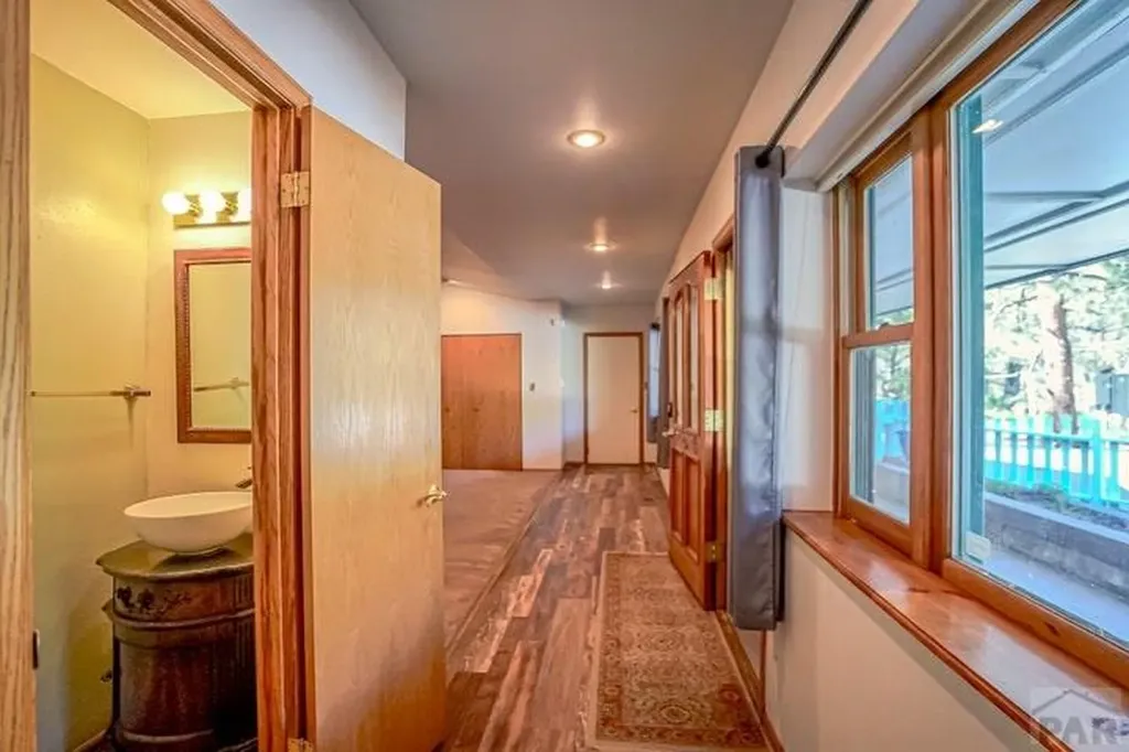 5207 North Creek Road Beulah CO 81023