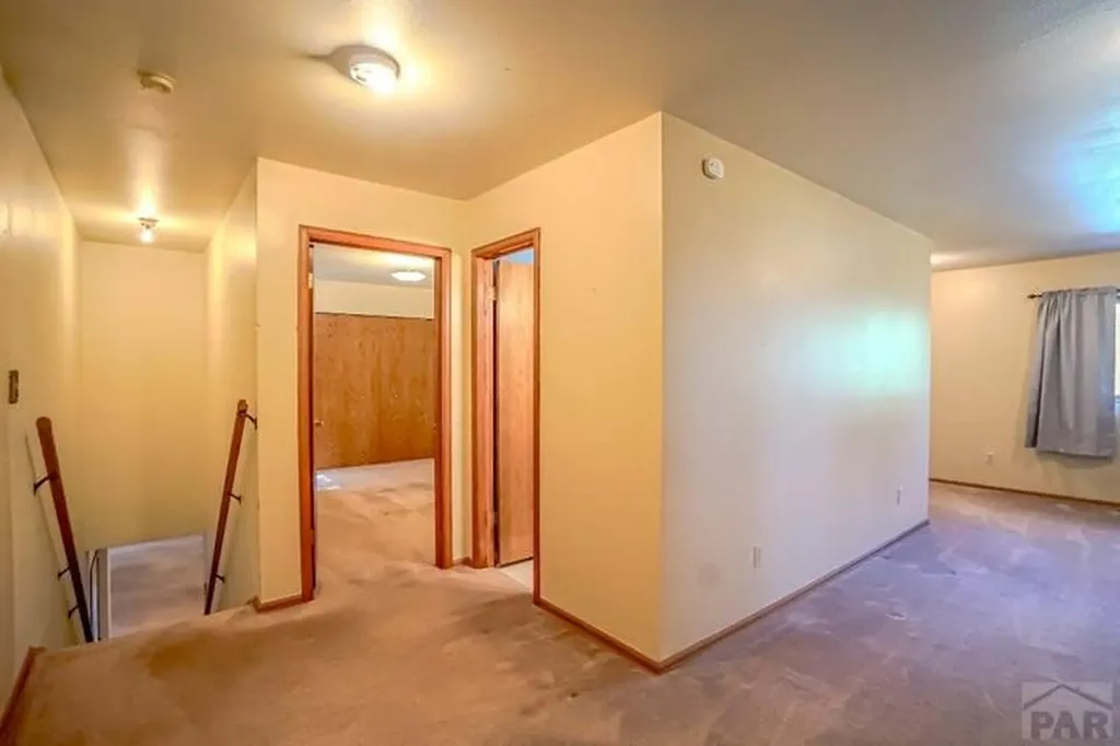 5207 North Creek Road Beulah CO 81023