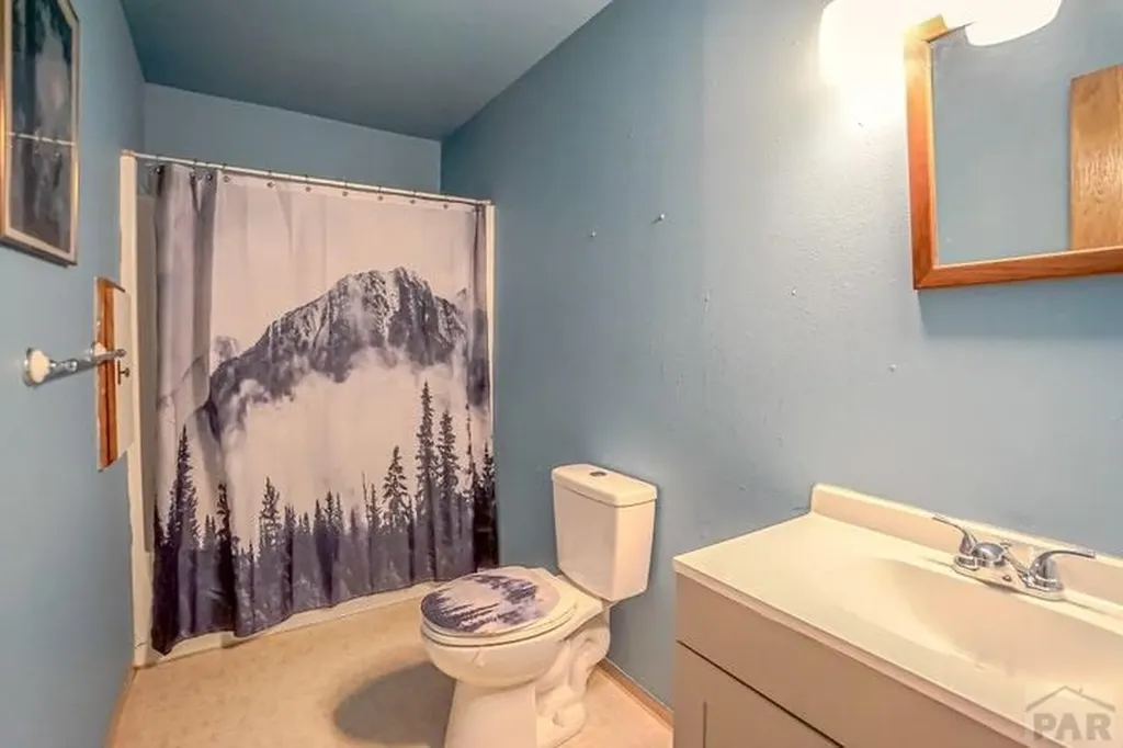 5207 North Creek Road Beulah CO 81023