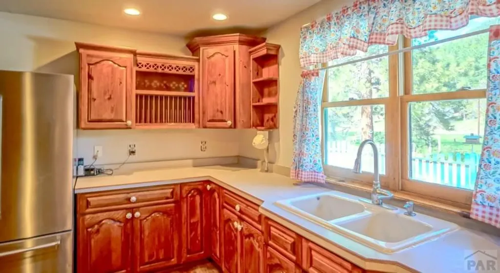 5207 North Creek Road Beulah CO 81023