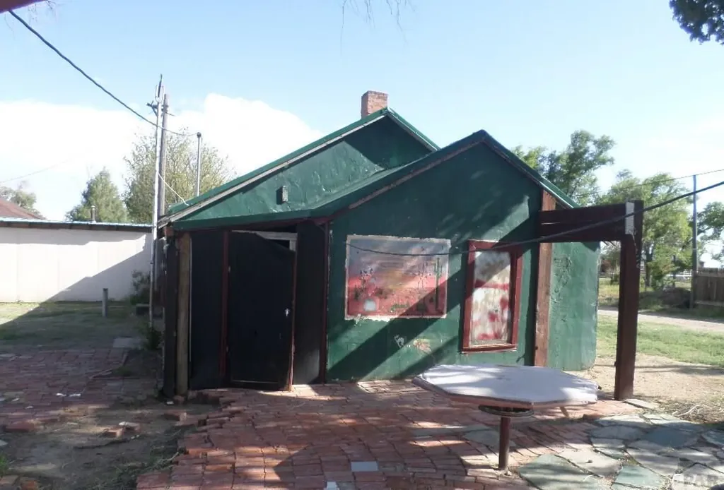 302 Gould Avenue Olney Springs CO 81062