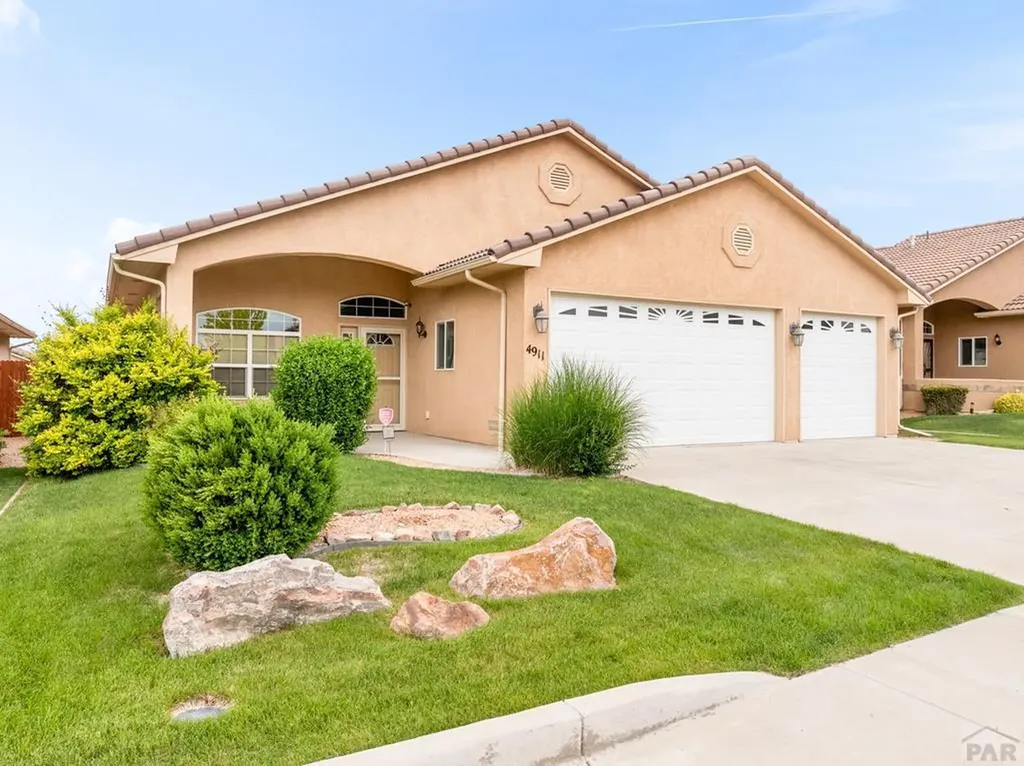 4911 Applecrest Drive Pueblo CO 81005
