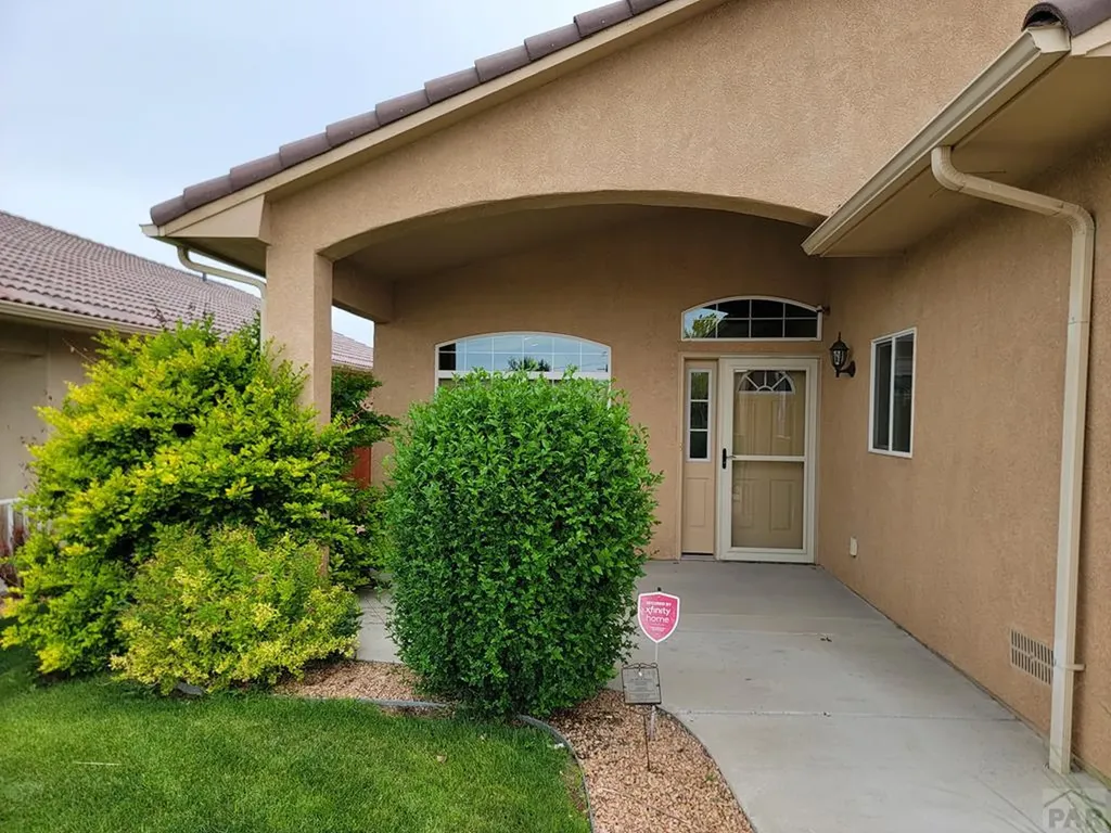 4911 Applecrest Drive Pueblo CO 81005