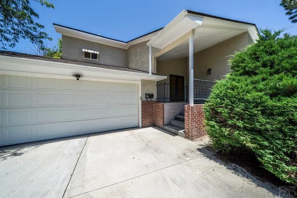 56 Sierra Drive La Junta CO 81050