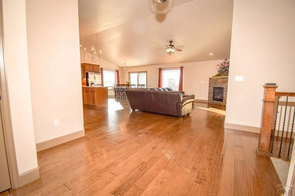 5707 Mark Twain Lane Pueblo CO 81008