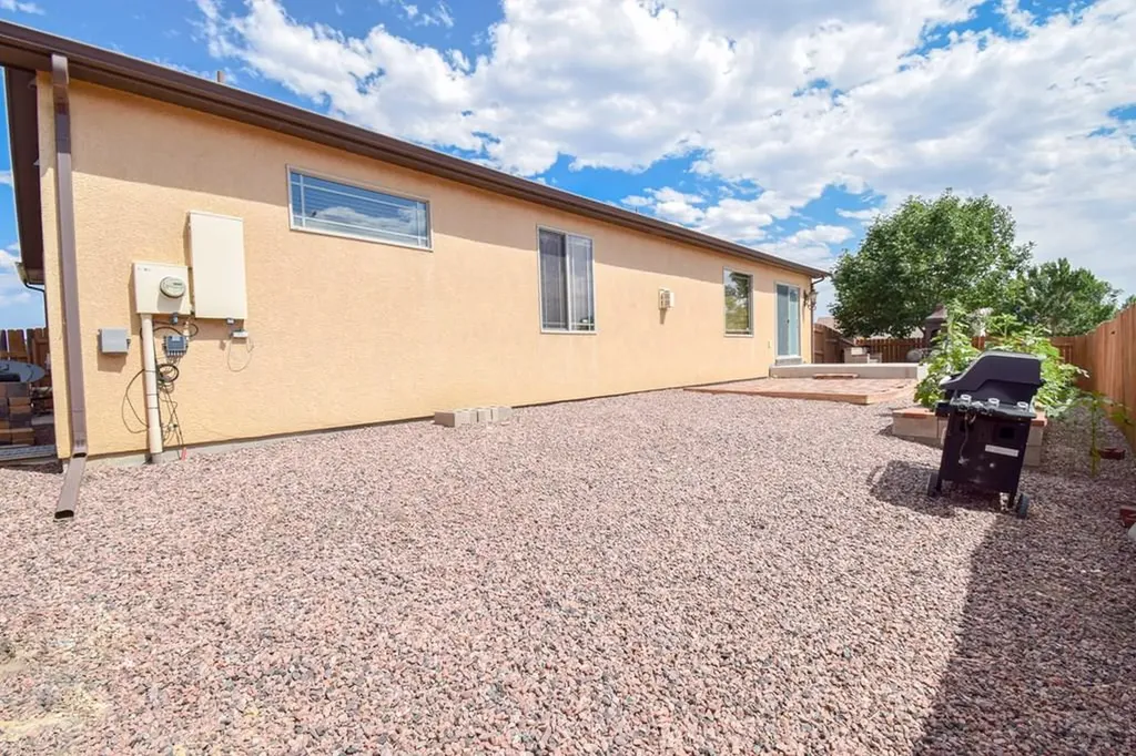 5707 Mark Twain Lane Pueblo CO 81008