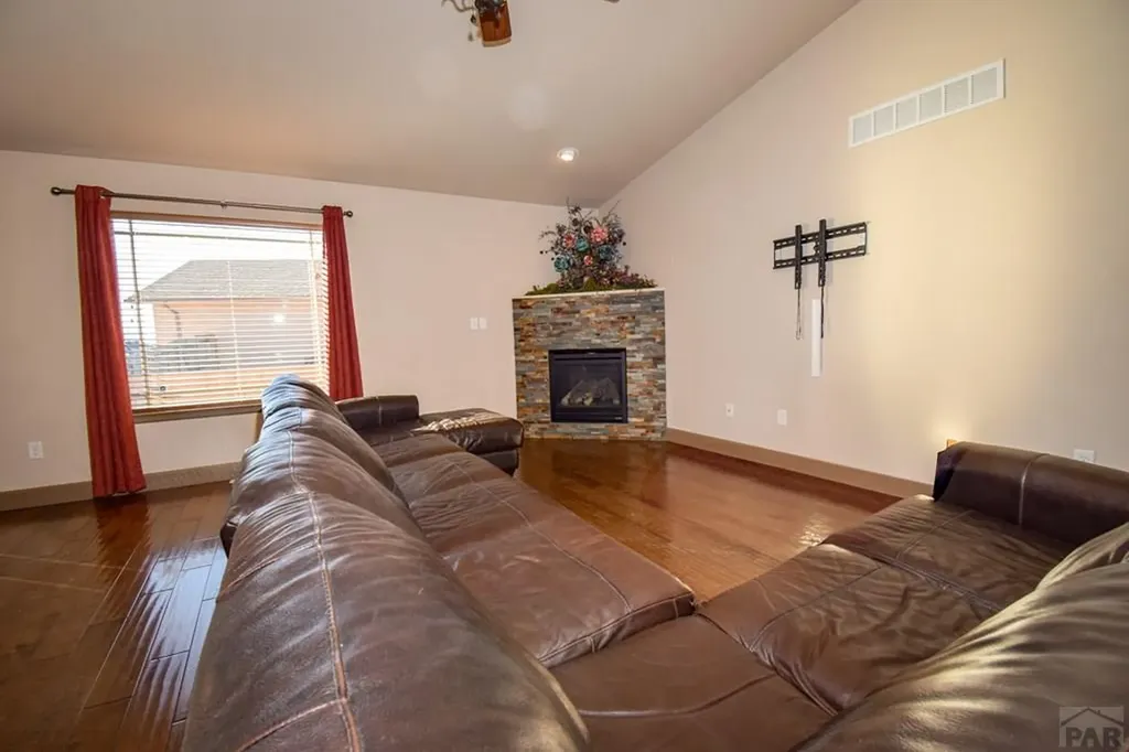 5707 Mark Twain Lane Pueblo CO 81008