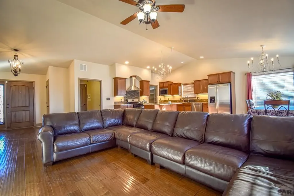 5707 Mark Twain Lane Pueblo CO 81008